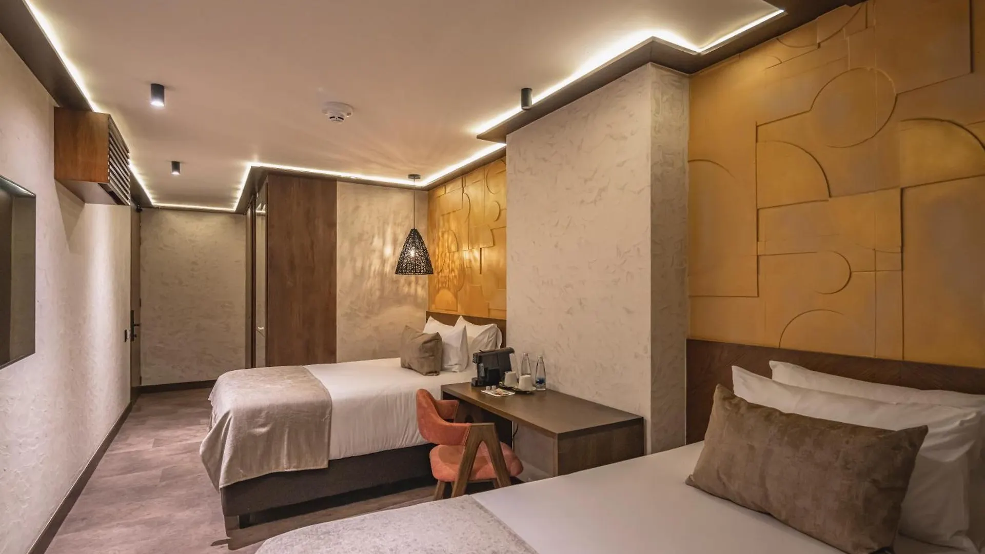 Golden Valley Hotel Medellín Colombia