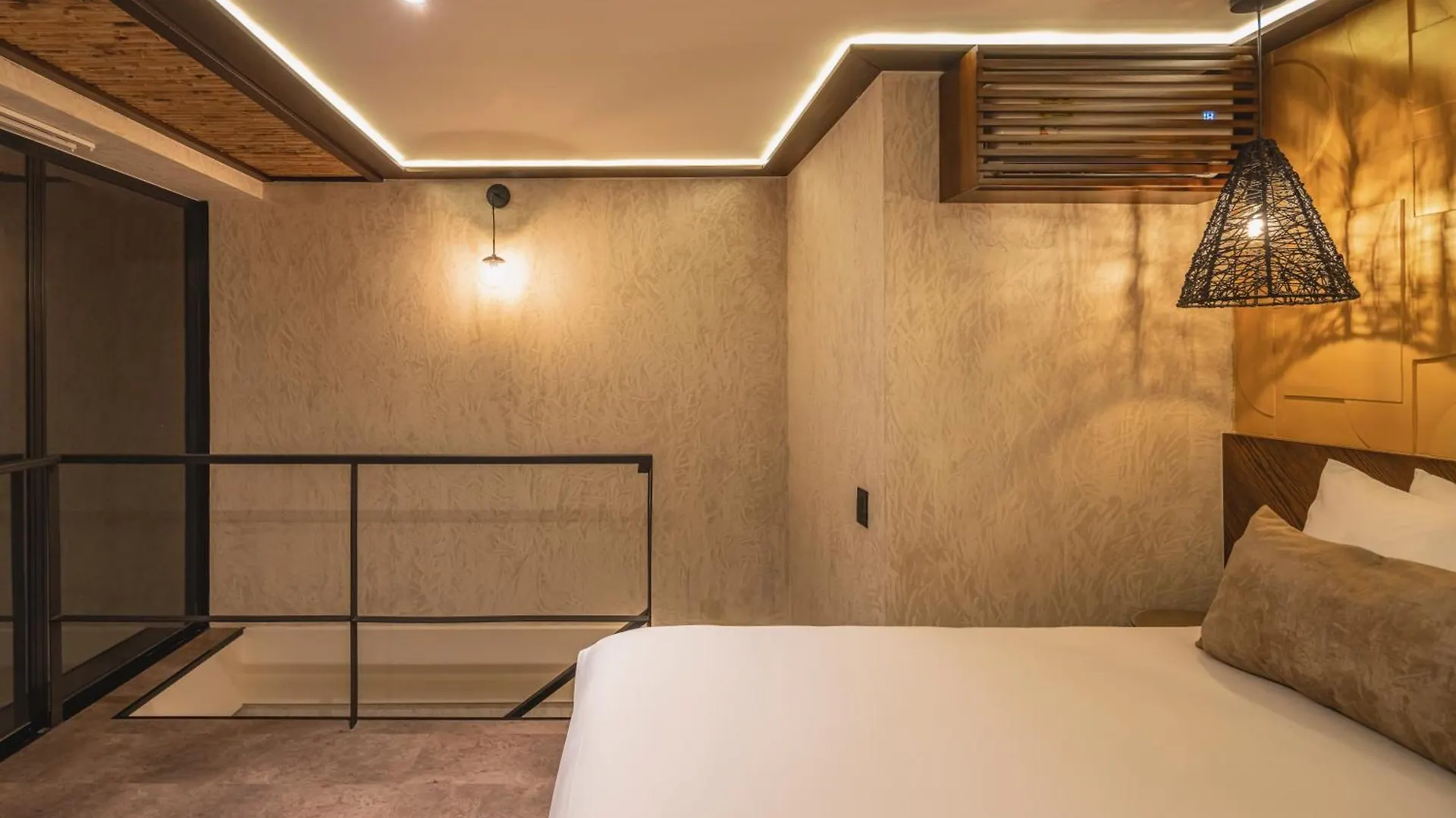 ****  Golden Valley Hotel Medellín Colombia