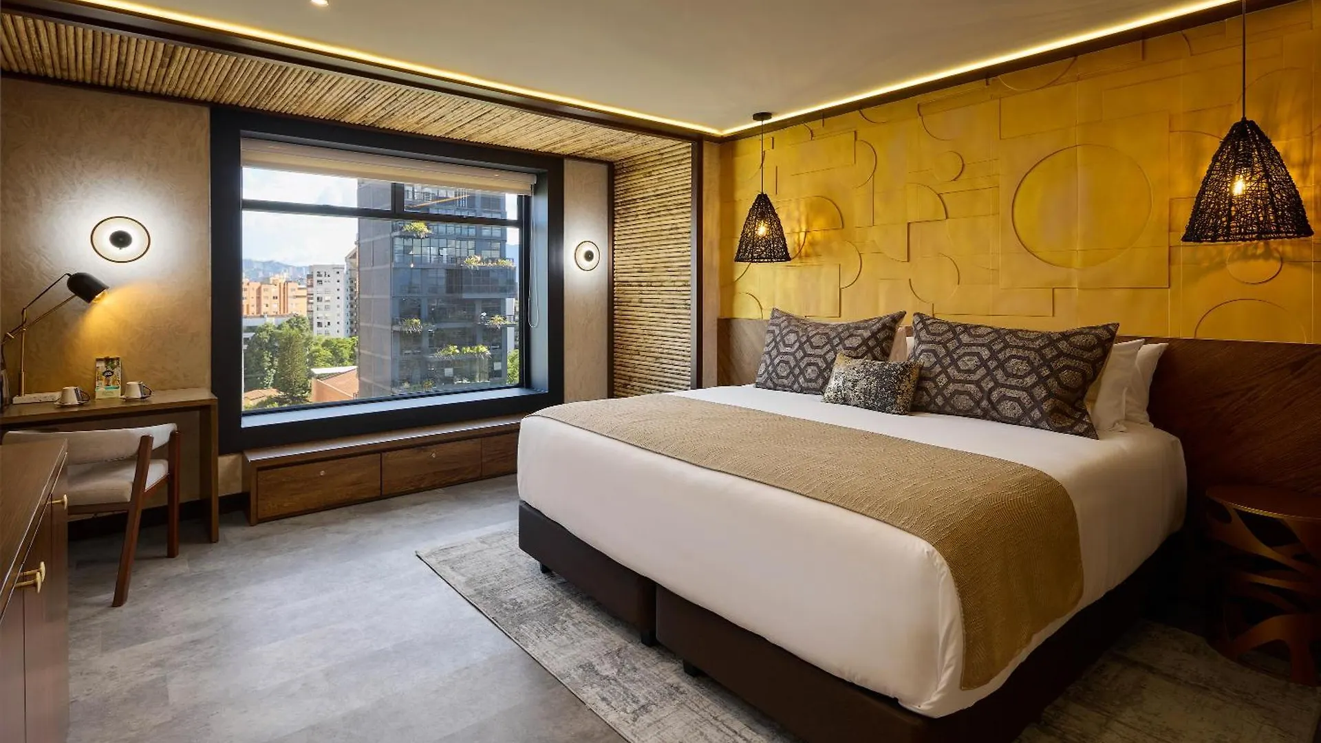 ****  Golden Valley Hotel Medellín Colombia
