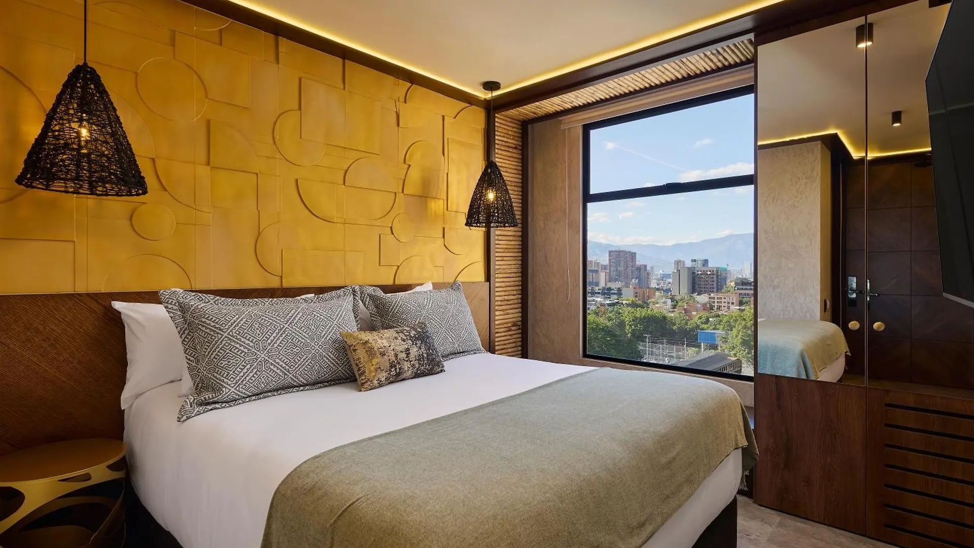 Golden Valley Hotel Medellín