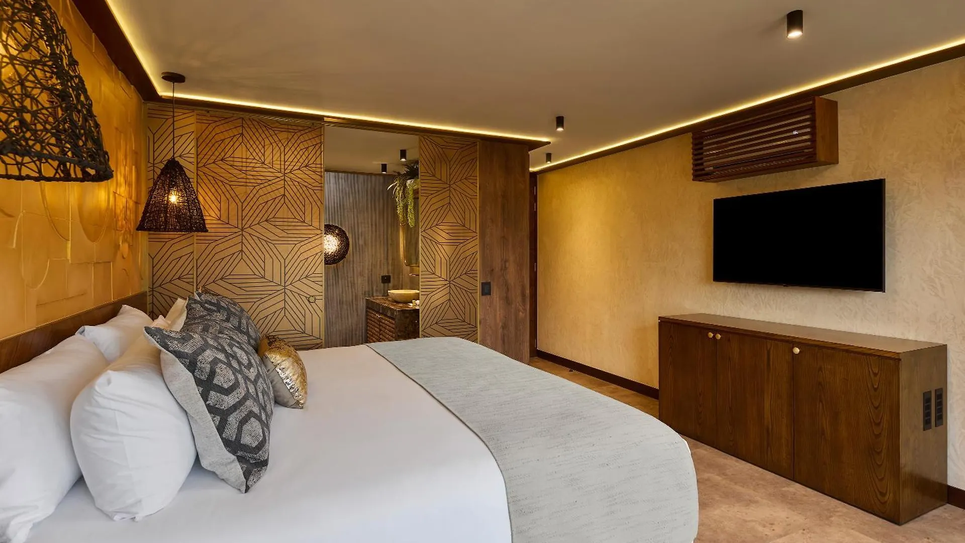 Golden Valley Hotel Medellin